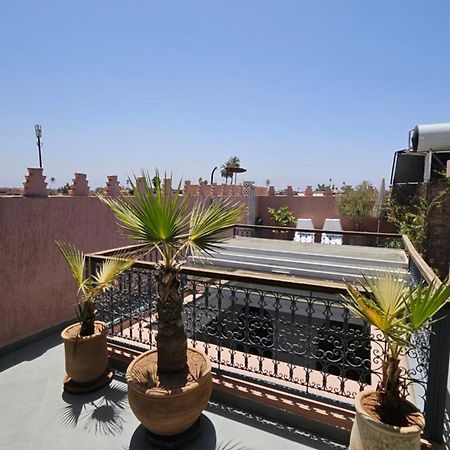 Riad Melilo Avec Piscine Chauffee Marrakesh Exterior photo